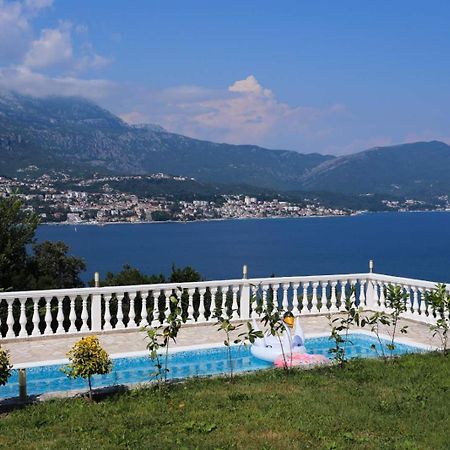 Mountain Bay Views Apartments Njivice Exterior photo