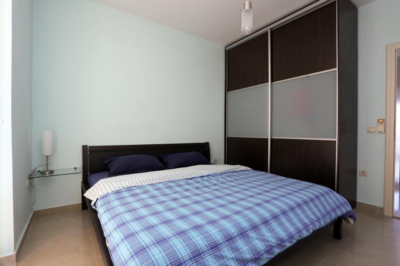 Mountain Bay Views Apartments Njivice Exterior photo